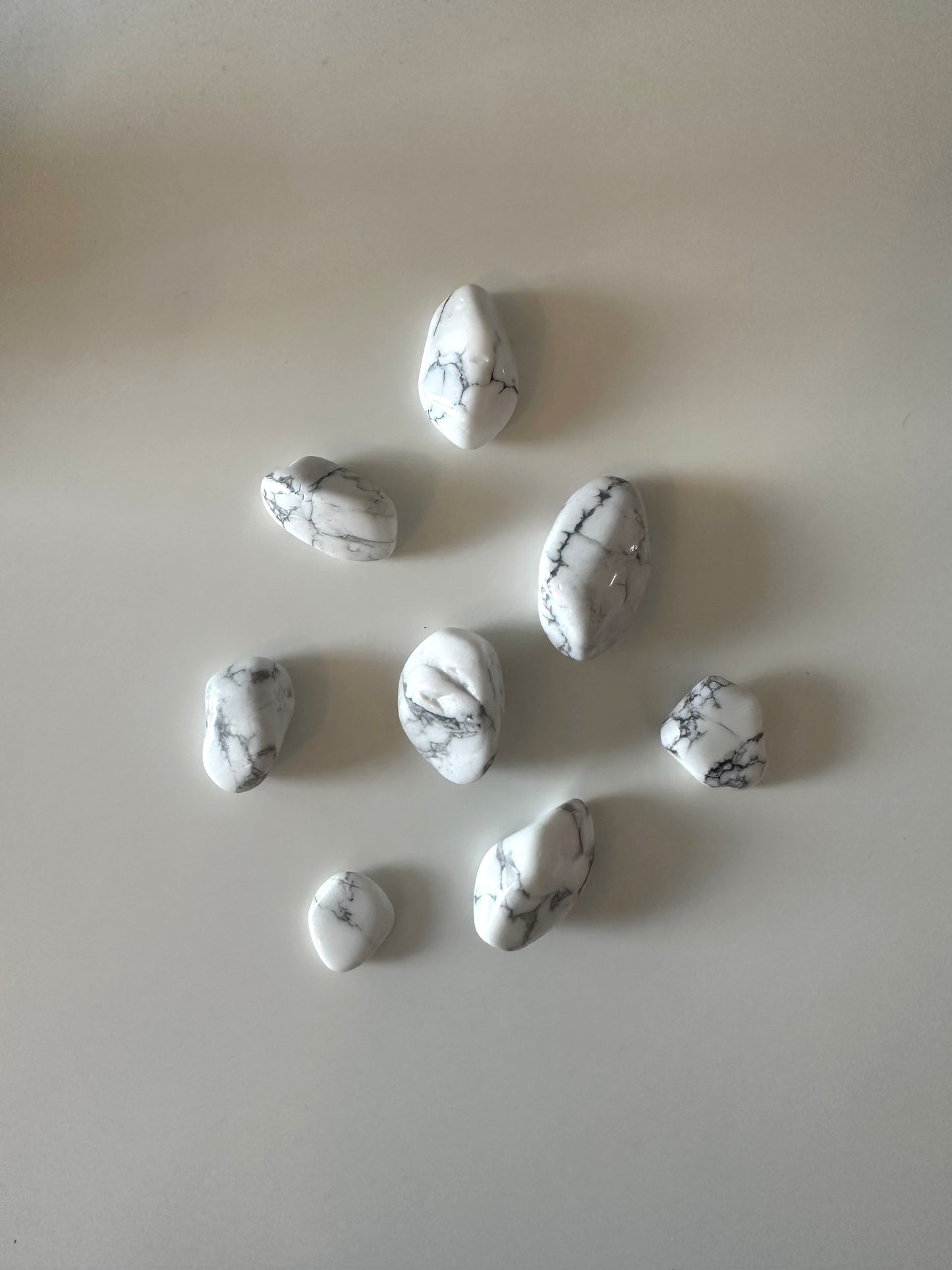 Howlite Tumble Stones